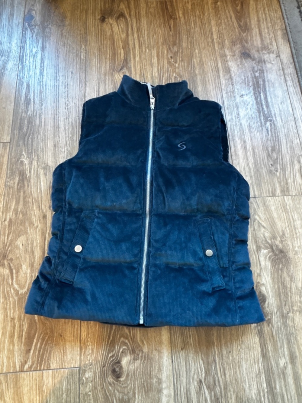 Kuhl Navy Blue Quilted Corduroy Puffer Vest size M